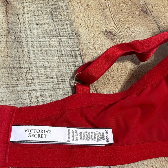 Victoria’s Secret Red Lace Dream Angels Lined Demi Bra size 40DD - Picture 9 of 11